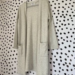 NWOT/ extra long cardigan